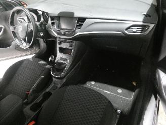 Opel Astra 1.5 D picture 7