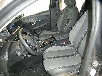 Peugeot 208 II ALLURE picture 17