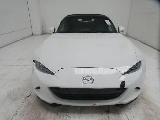Mazda MX-5 EXCLUSIVE-LINE picture 2
