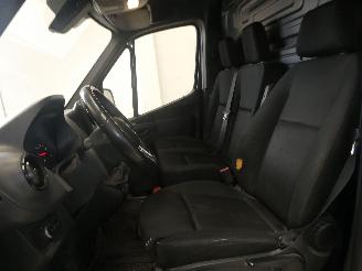 Mercedes Sprinter 2.2D 215 CDI picture 17