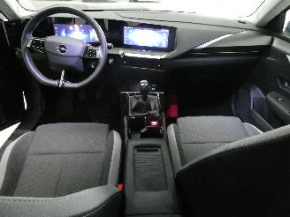 Opel Astra 1.2 EDITION picture 16
