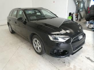 Audi A4  picture 10