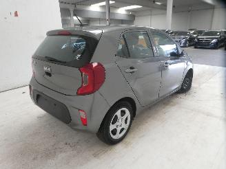 Kia Picanto  picture 9