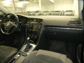 Volkswagen Golf 1.6D VARIANT HIGHLIN picture 16