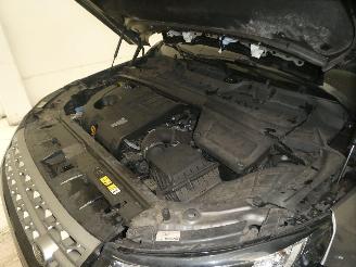 Land Rover Discovery 2.0D SPORT picture 24