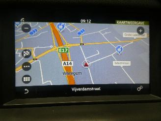 Land Rover Discovery 2.0D SPORT picture 16