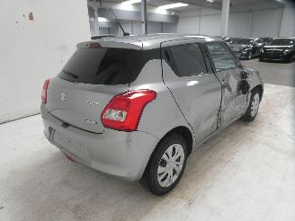 Suzuki Swift GL picture 7