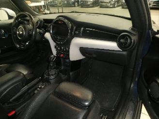 Mini Cooper 1.5D  D picture 13