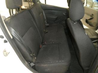 Dacia Sandero ESSENTIEL picture 21