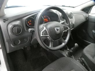 Dacia Sandero ESSENTIEL picture 19