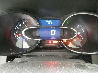 Renault Clio  picture 14