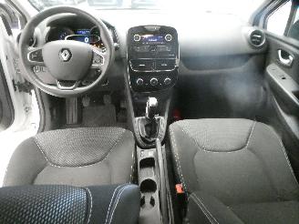 Renault Clio  picture 15
