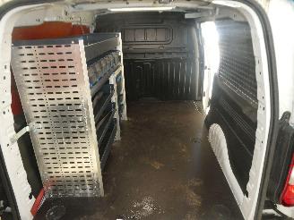 Peugeot Partner 1.5D PREMIUM picture 19