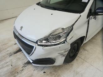 Peugeot 208 LIKE picture 4