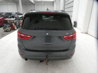 BMW 2-serie 216D picture 9