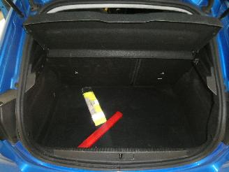 Peugeot 208  picture 20