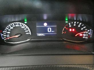 Peugeot 208  picture 14