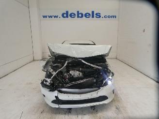 uszkodzony samochody osobowe Mercedes A-klasse A 180 2016/10