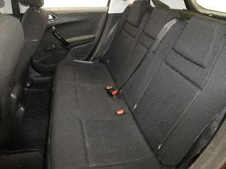 Peugeot 2008 ACCESS picture 23