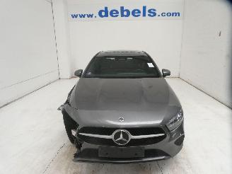 uszkodzony samochody osobowe Mercedes A-klasse A 250 E 2023/5