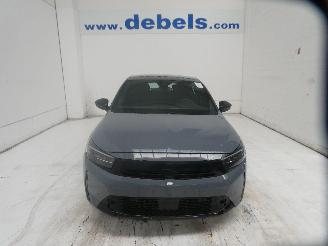 krockskadad bil auto Opel Corsa GS 2024/4