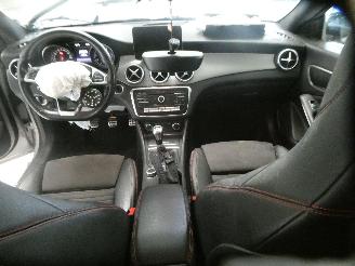 Mercedes Cla-klasse 180 picture 21