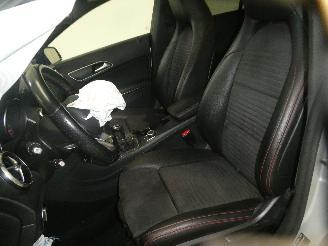 Mercedes Cla-klasse 180 picture 27