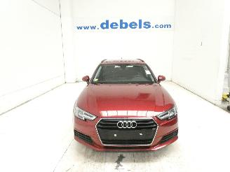 Schadeauto Audi A4 2.0D AVANT 2018/6