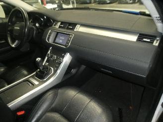 Land Rover Range Rover Evoque 2.0D picture 15