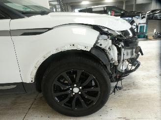Land Rover Range Rover Evoque 2.0D picture 10