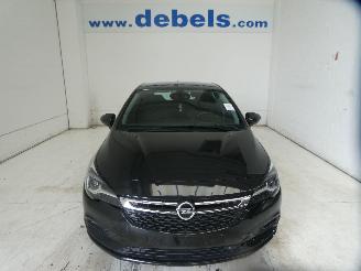 Unfallwagen Opel Astra INNOVATION 2019/10