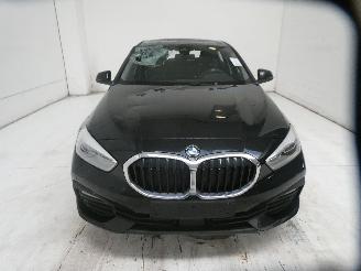 BMW 1-serie 1.5D D picture 2