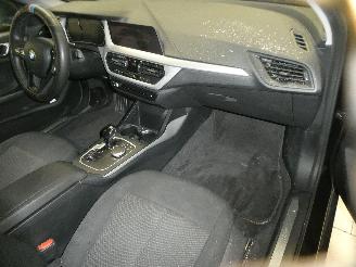 BMW 1-serie 1.5D D picture 16