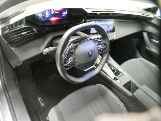 Peugeot 308 III picture 18