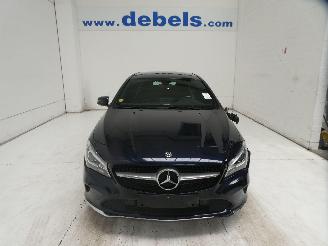 Vaurioauto  passenger cars Mercedes Cla-klasse 180 D 2018/1