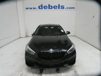 Schadeauto BMW 1-serie  2021/6