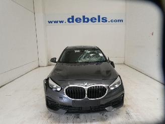 Damaged car BMW 1-serie  2020/2