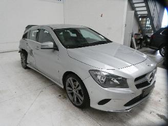 Mercedes Cla-klasse 180 D picture 13