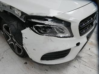 Mercedes GLA 200 D picture 12