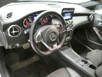 Mercedes GLA 200 D picture 21