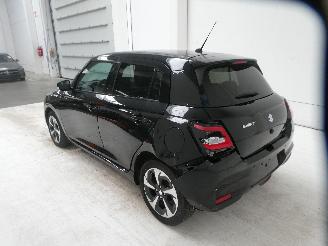 Suzuki Swift GLX picture 4
