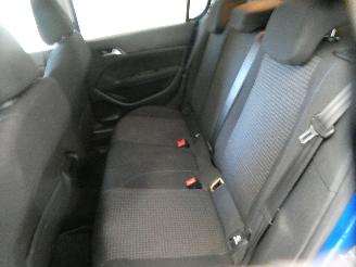 Peugeot 308 II STYLE picture 16