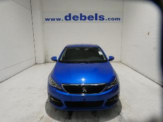Damaged car Peugeot 308 II STYLE 2021/9