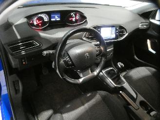 Peugeot 308 II STYLE picture 16