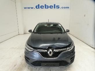 Damaged car Renault Mégane GRANDTOUR 1.3 TCE 2023/5