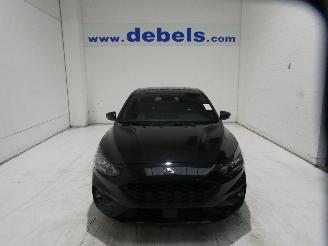 damaged passenger cars Ford Focus ST-LINE X 2020/2