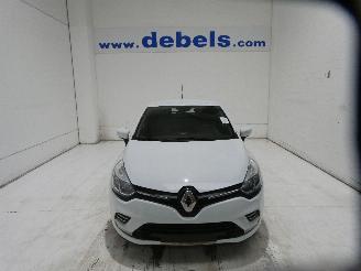 krockskadad bil auto Renault Clio ZEN ENERGY TCE 2019/3