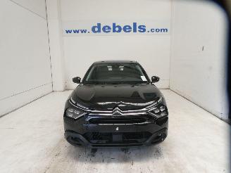 Voiture accidenté Citroën C4 SHINE 1.2 PURE TECH 2023/6