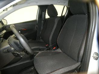 Peugeot 208 ACTIVE BACK picture 18