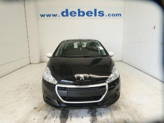 skadebil auto Peugeot 208 LIKE 2017/8